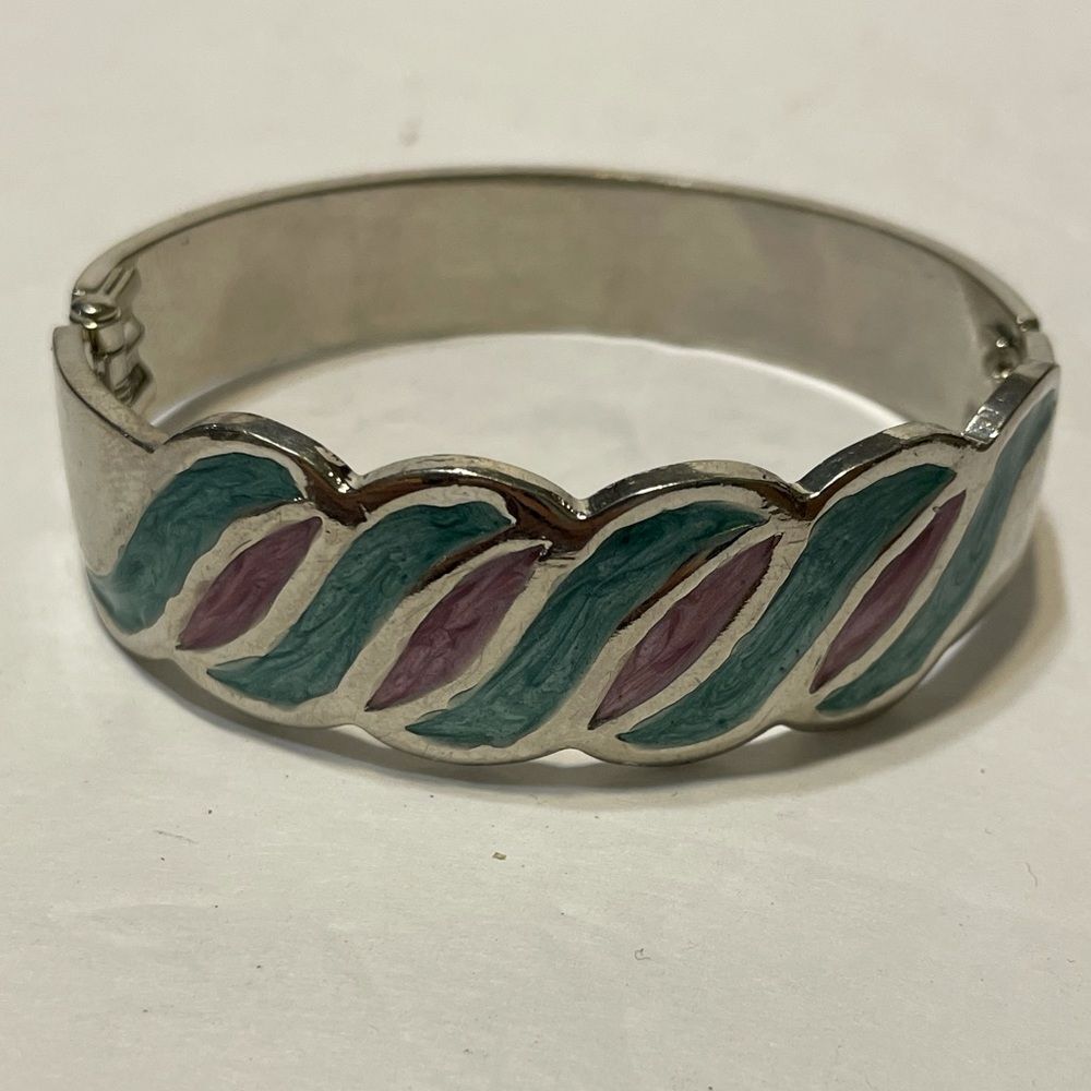 silver tone faux Turquoise color clamper bracelet